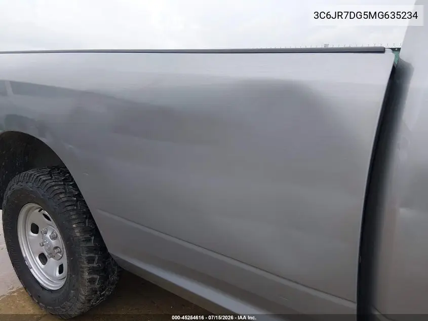 2021 Ram 1500 Classic Tradesman 4X4 8' Box VIN: 3C6JR7DG5MG635234 Lot: 45254616
