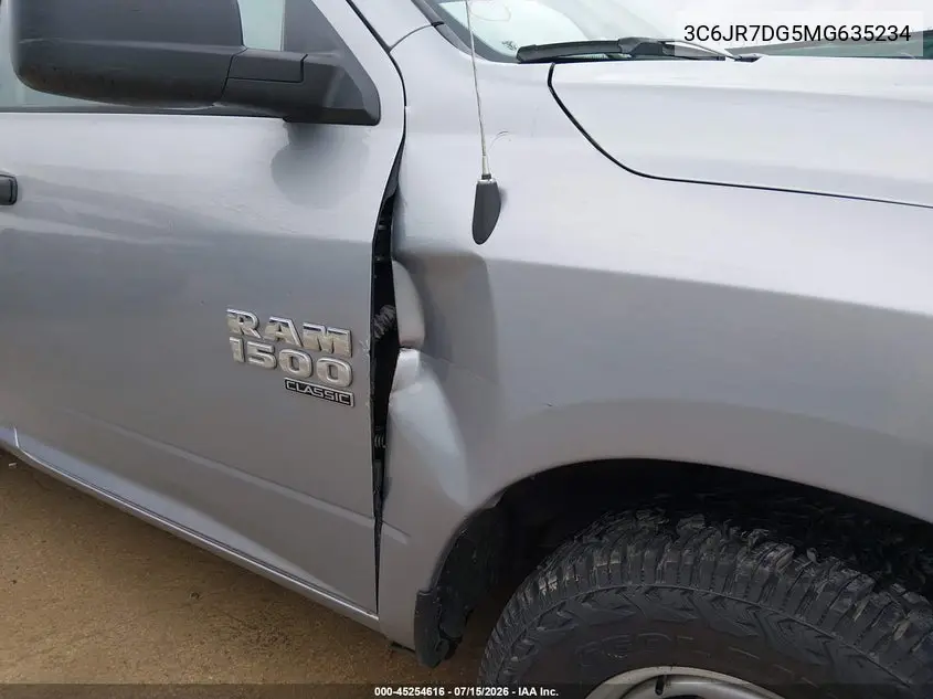 2021 Ram 1500 Classic Tradesman 4X4 8' Box VIN: 3C6JR7DG5MG635234 Lot: 45254616