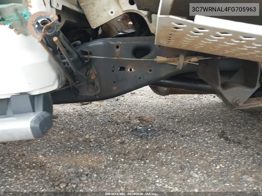 2015 Ram 5500 Chassis Tradesman/Slt VIN: 3C7WRNAL4FG705963 Lot: 45137455