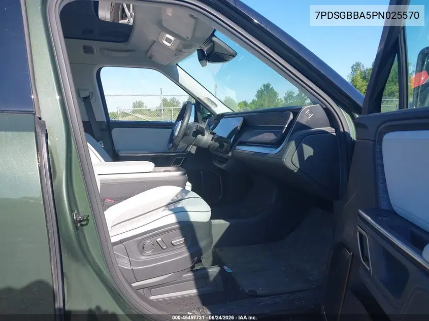 2023 Rivian R1S Adventure/Adventure Dual Motor Max Pack/Adventure Dual Motor Perf Max Pack VIN: 7PDSGBBA5PN025570 Lot: 45457731