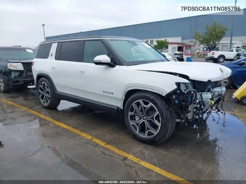 2026 Rivian R1S Dual Motor Max Pack/Performance Dual Motor Max Pack VIN: 7PDSGCBA1TN085796 Lot: 44922108