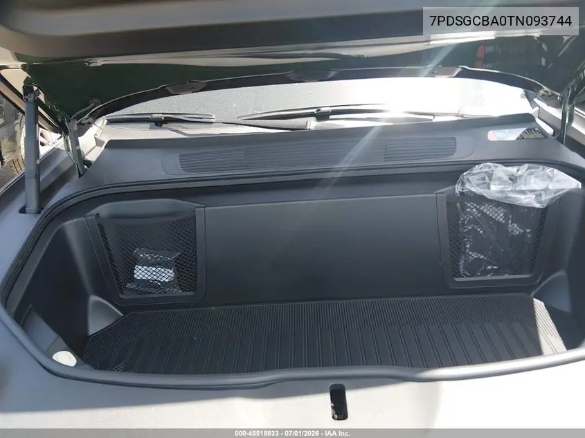 2026 Rivian R1S Dual Motor Max Pack/Performance Dual Motor Max Pack VIN: 7PDSGCBA0TN093744 Lot: 45518833