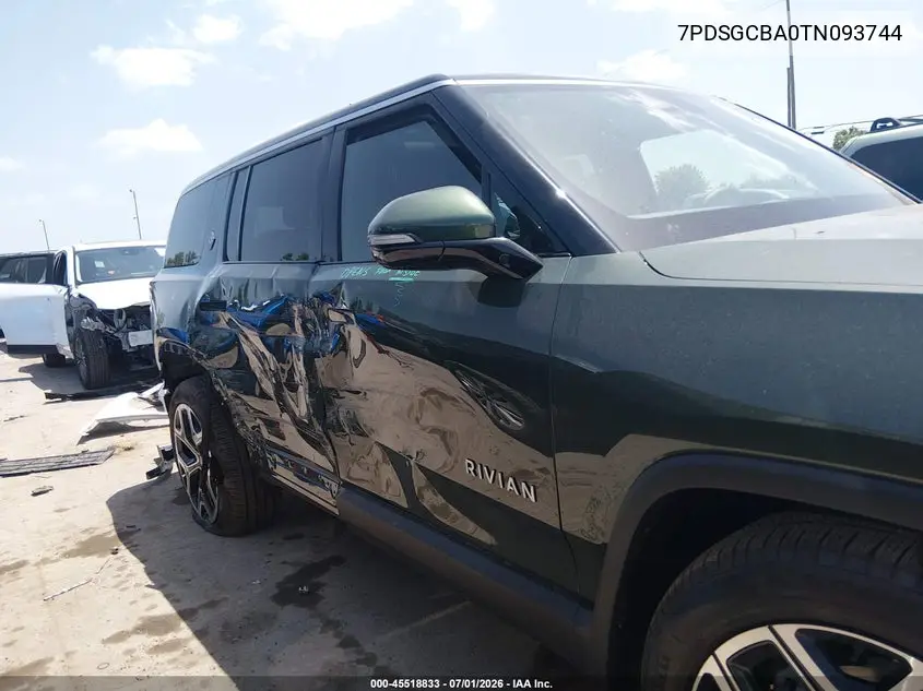 2026 Rivian R1S Dual Motor Max Pack/Performance Dual Motor Max Pack VIN: 7PDSGCBA0TN093744 Lot: 45518833