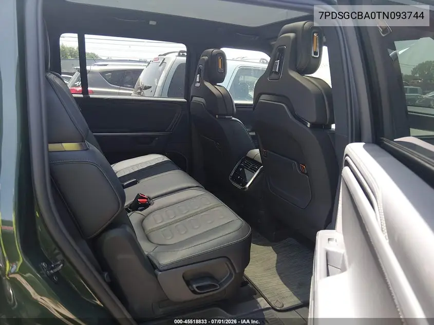 2026 Rivian R1S Dual Motor Max Pack/Performance Dual Motor Max Pack VIN: 7PDSGCBA0TN093744 Lot: 45518833