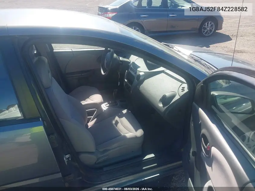 2004 Saturn Ion 2 VIN: 1G8AJ52F84Z228582 Lot: 45074031