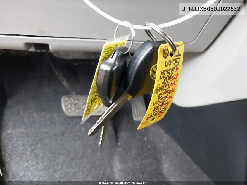 2013 Scion Iq VIN: JTNJJXB05DJ022532 Lot: 44738866