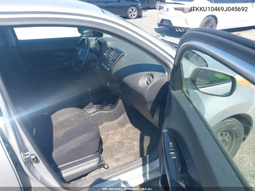 2009 Scion Xd VIN: JTKKU10469J045692 Lot: 45613181