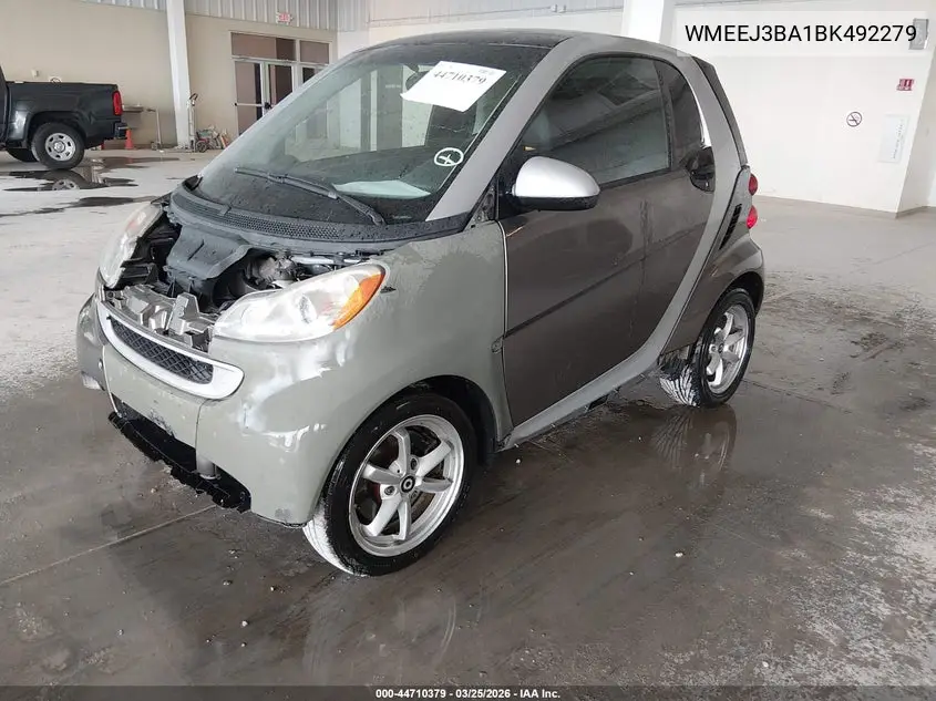 2011 Smart Fortwo Passion/Pure VIN: WMEEJ3BA1BK492279 Lot: 44710379