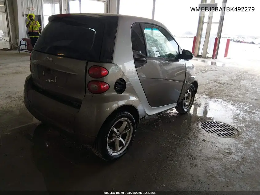 2011 Smart Fortwo Passion/Pure VIN: WMEEJ3BA1BK492279 Lot: 44710379