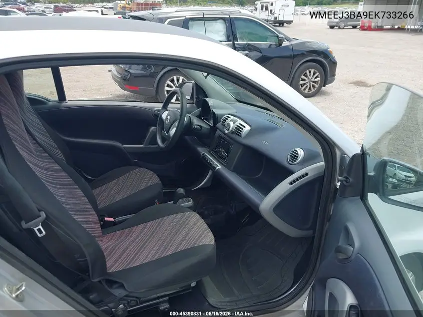 2014 Smart Fortwo Pure VIN: WMEEJ3BA9EK733266 Lot: 45390831