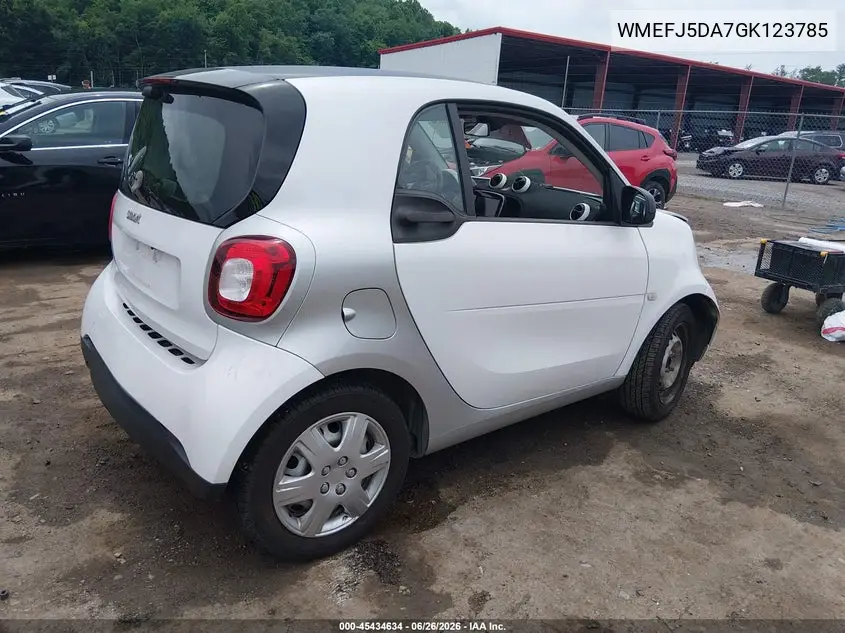 2016 Smart Fortwo Passion/Prime/Proxy/Pure VIN: WMEFJ5DA7GK123785 Lot: 45434634