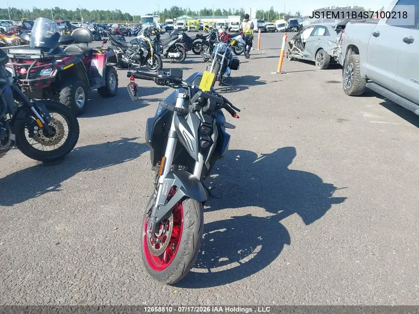 2025 Suzuki Gsx800 R VIN: JS1EM11B4S7100218 Lot: 12658810