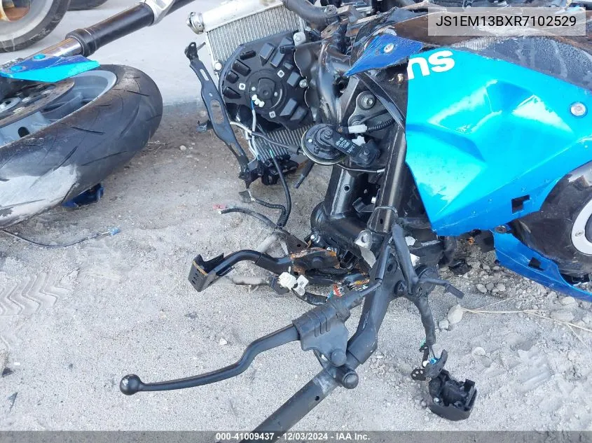 2024 Suzuki Gsx800 F VIN: JS1EM13BXR7102529 Lot: 41009437