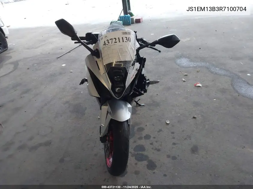2024 Suzuki Gsx800 F VIN: JS1EM13B3R7100704 Lot: 43721130