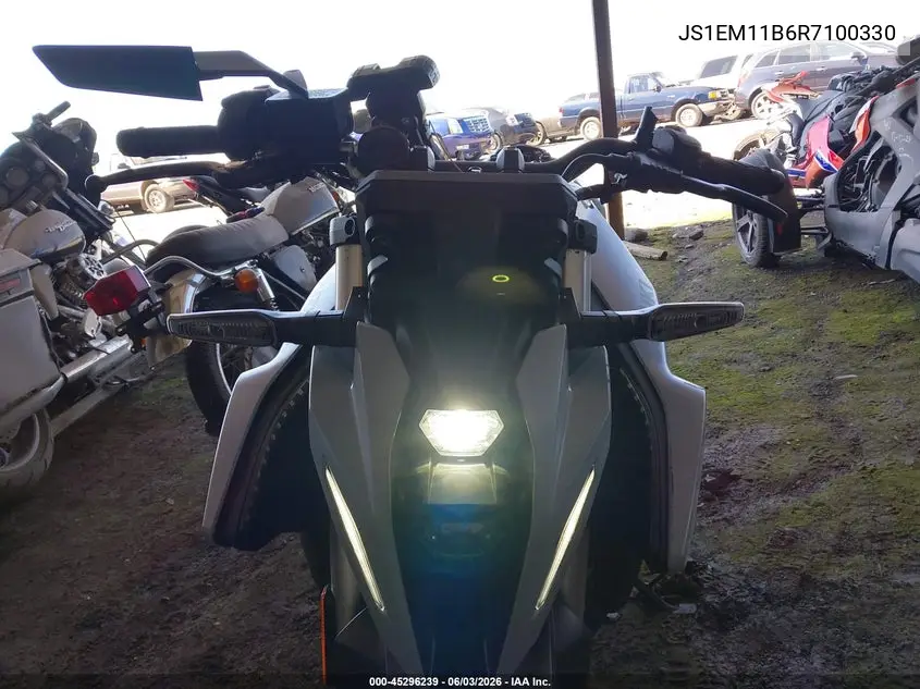 2024 Suzuki Gsx800 R VIN: JS1EM11B6R7100330 Lot: 45296239