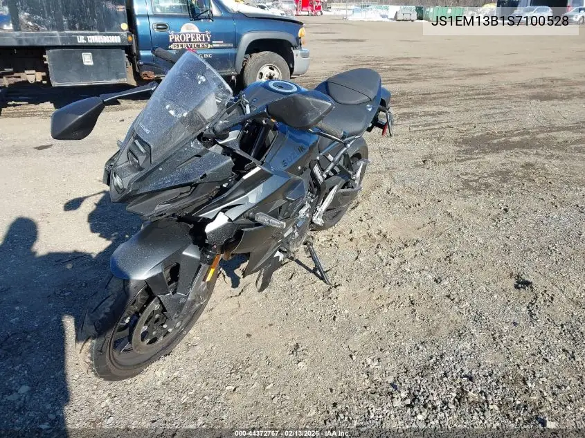 2025 Suzuki Gsx800 F VIN: JS1EM13B1S7100528 Lot: 44372767