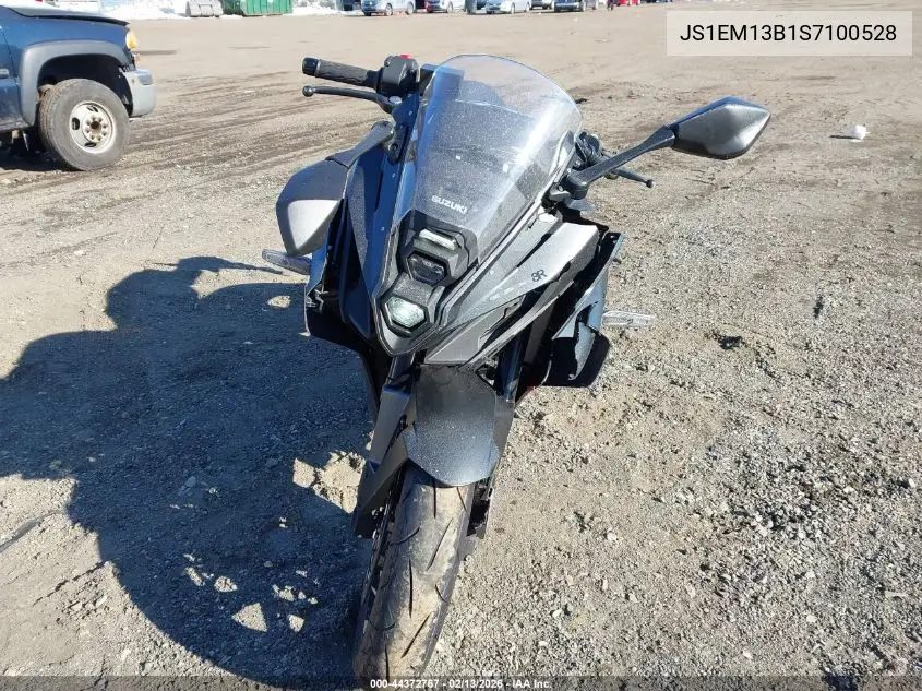 2025 Suzuki Gsx800 F VIN: JS1EM13B1S7100528 Lot: 44372767