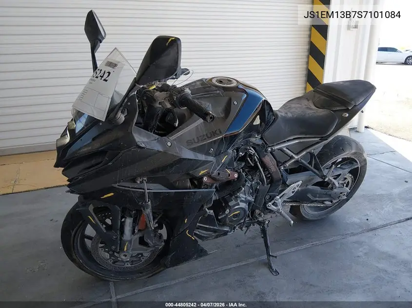2025 Suzuki Gsx800 F VIN: JS1EM13B7S7101084 Lot: 44805242