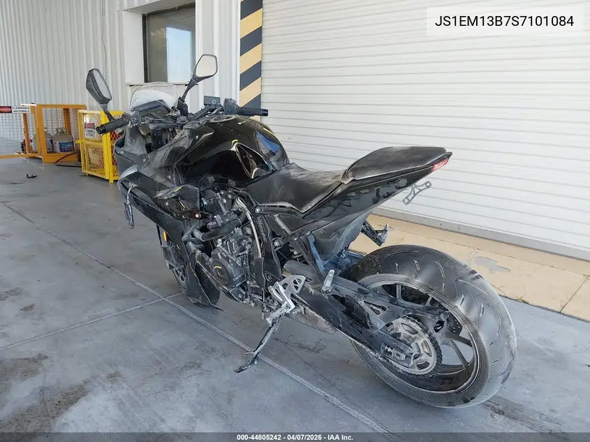 2025 Suzuki Gsx800 F VIN: JS1EM13B7S7101084 Lot: 44805242