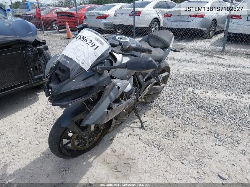 2025 Suzuki Gsx800 F VIN: JS1EM13B1S7102327 Lot: 44886291