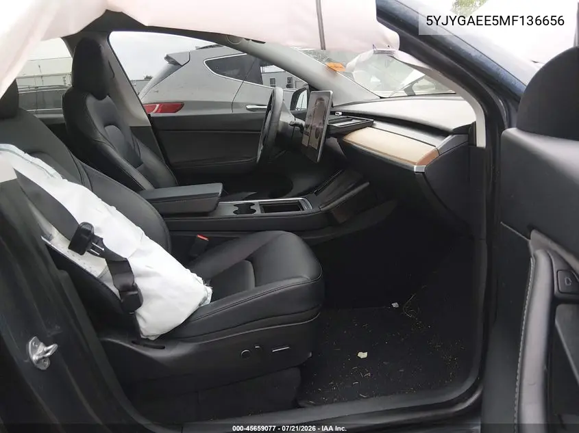 2021 Tesla Model Y Long Range Dual Motor All-Wheel Drive VIN: 5YJYGAEE5MF136656 Lot: 45659077
