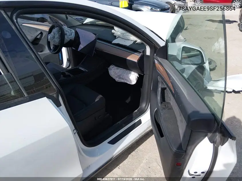 2025 Tesla Model Y Long Range Dual Motor All-Wheel Drive VIN: 7SAYGAEE9SF256864 Lot: 45637811