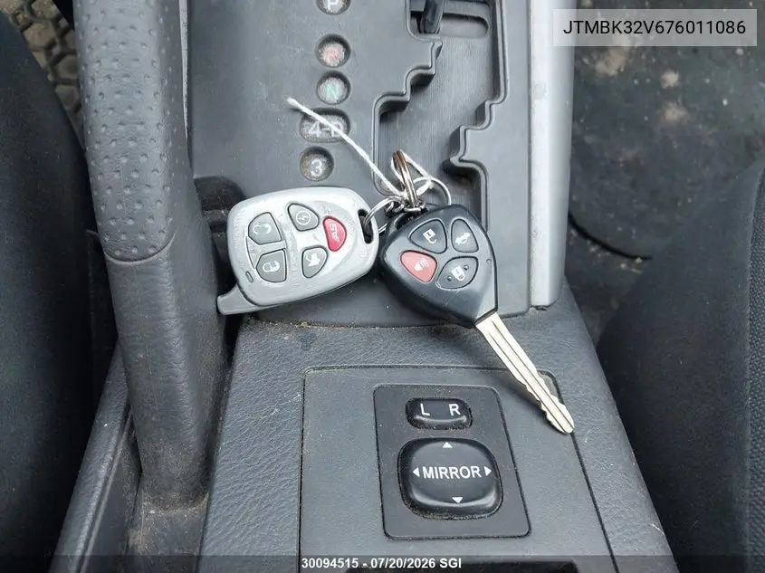 2007 Toyota Rav4 Sport VIN: JTMBK32V676011086 Lot: 30094515