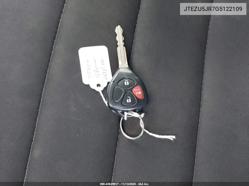 JTEZU5JR7G5122109 2016 Toyota 4Runner Sr5