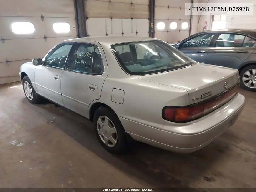 1992 Toyota Camry Le VIN: 4T1VK12E6NU025978 Lot: 45240993