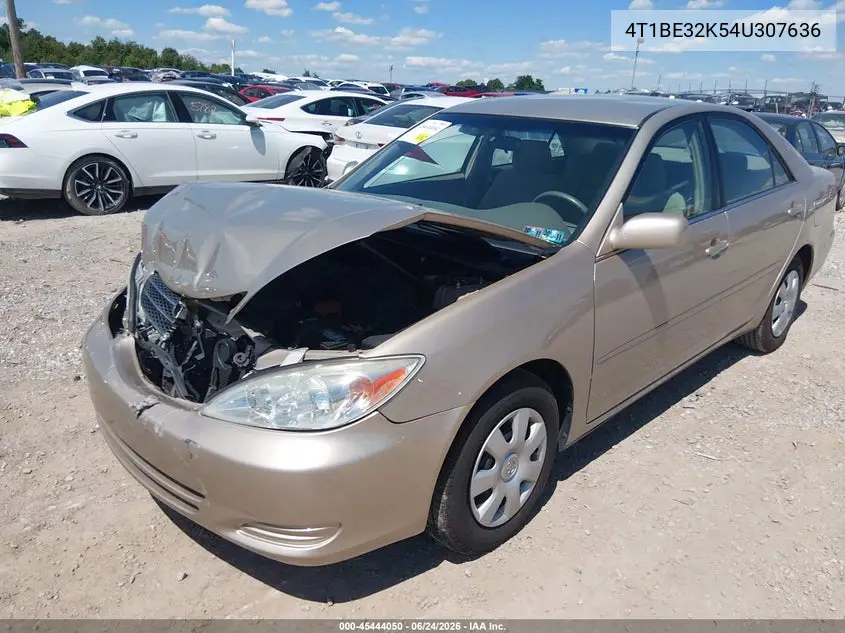 2004 Toyota Camry Le VIN: 4T1BE32K54U307636 Lot: 45444050