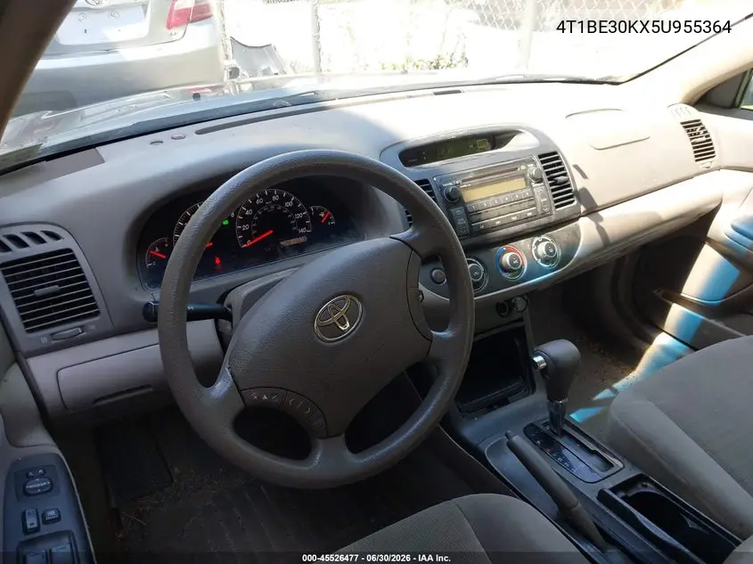4T1BE30KX5U955364 2005 Toyota Camry Le