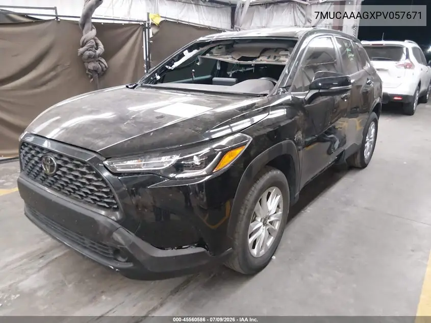 2023 Toyota Corolla Cross Le VIN: 7MUCAAAGXPV057671 Lot: 45560586