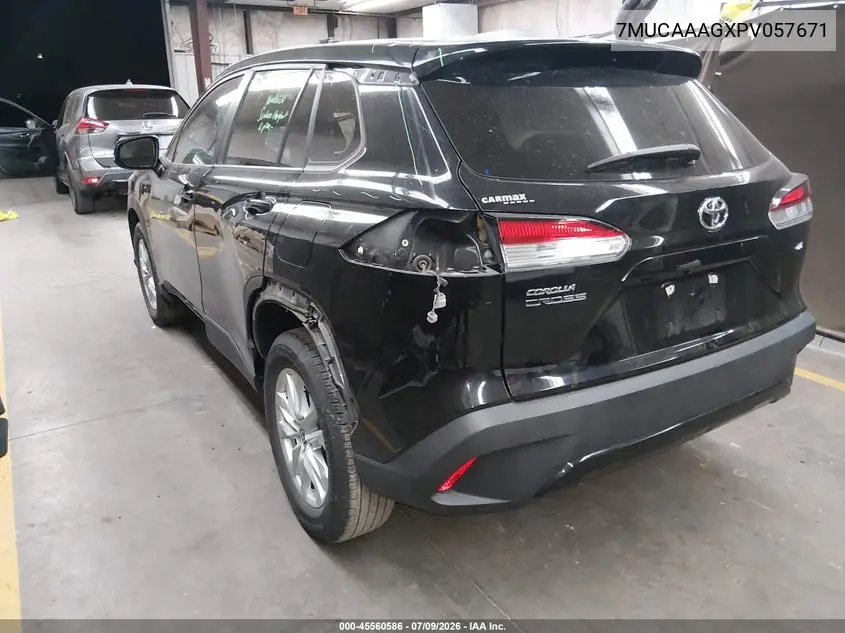 2023 Toyota Corolla Cross Le VIN: 7MUCAAAGXPV057671 Lot: 45560586