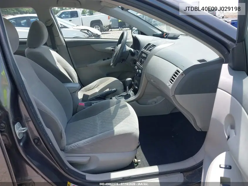 2009 Toyota Corolla Le VIN: JTDBL40E09J029198 Lot: 45662378