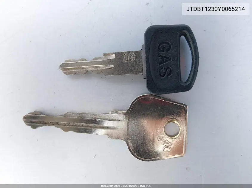 2000 Toyota Echo VIN: JTDBT1230Y0065214 Lot: 45012999