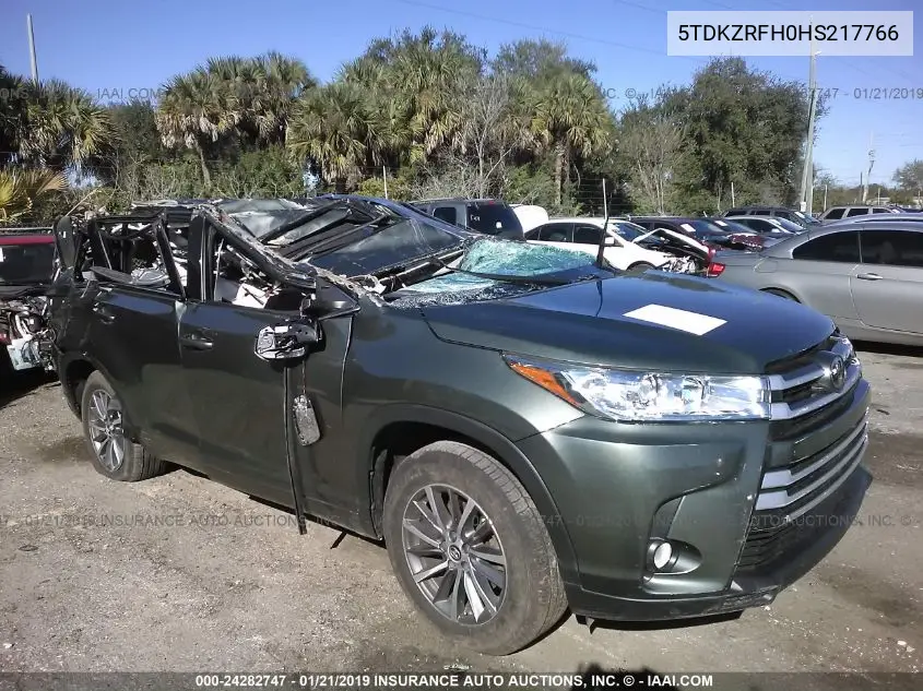 5TDKZRFH0HS217766 2017 Toyota Highlander Xle