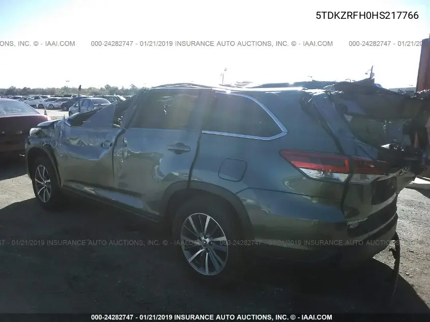 5TDKZRFH0HS217766 2017 Toyota Highlander Xle