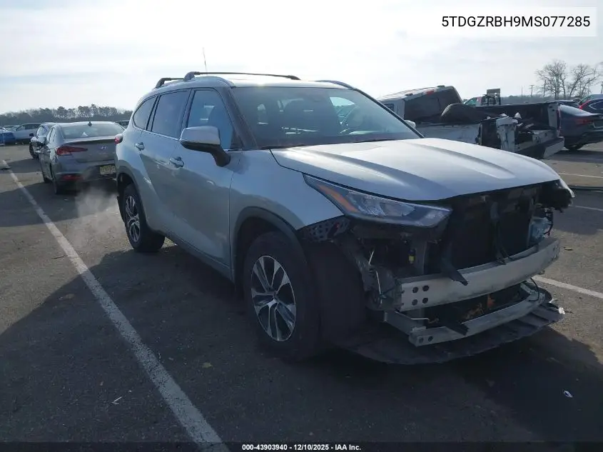 5TDGZRBH9MS077285 2021 Toyota Highlander Xle