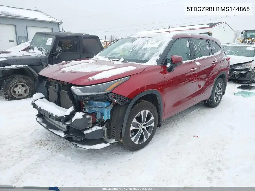 5TDGZRBH1MS144865 2021 Toyota Highlander Xle