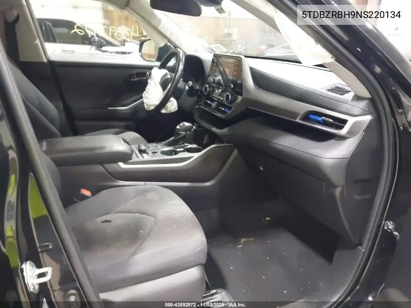 5TDBZRBH9NS220134 2022 Toyota Highlander Le