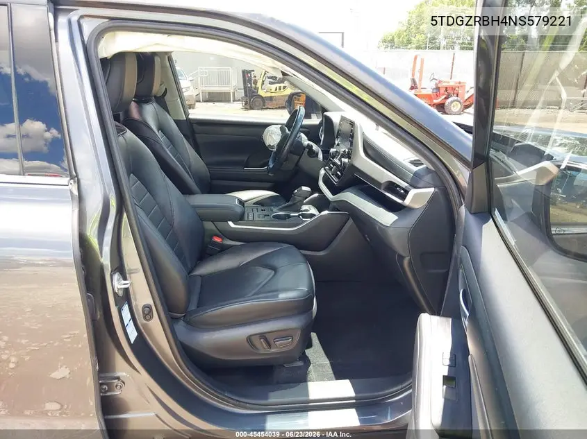2022 Toyota Highlander Xle VIN: 5TDGZRBH4NS579221 Lot: 45454039