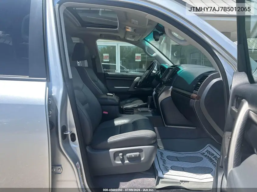 2011 Toyota Land Cruiser V8 VIN: JTMHY7AJ7B5012065 Lot: 45602250