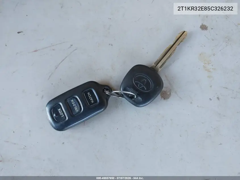 2005 Toyota Matrix Xr VIN: 2T1KR32E85C326232 Lot: 45557650