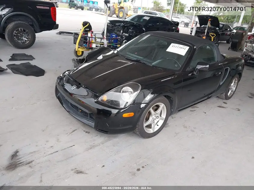 2000 Toyota Mr2 Spyder VIN: JTDFR3207Y0014701 Lot: 45223894