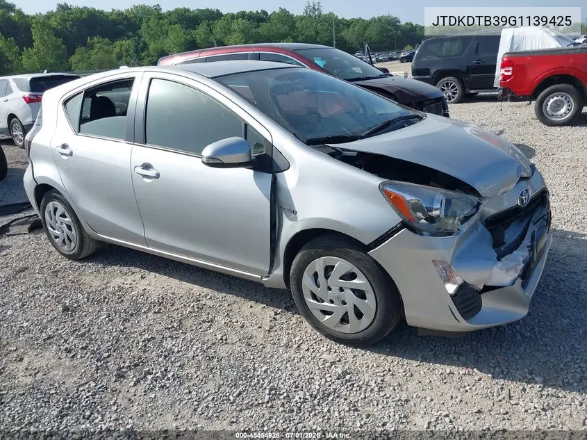 2016 Toyota Prius C Two VIN: JTDKDTB39G1139425 Lot: 45454928