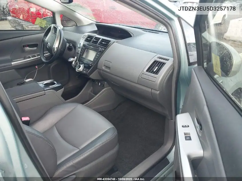 JTDZN3EU5D3257178 2013 Toyota Prius V Five