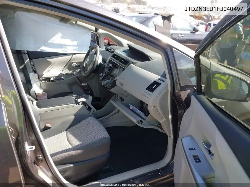 JTDZN3EU1FJ040497 2015 Toyota Prius V Two