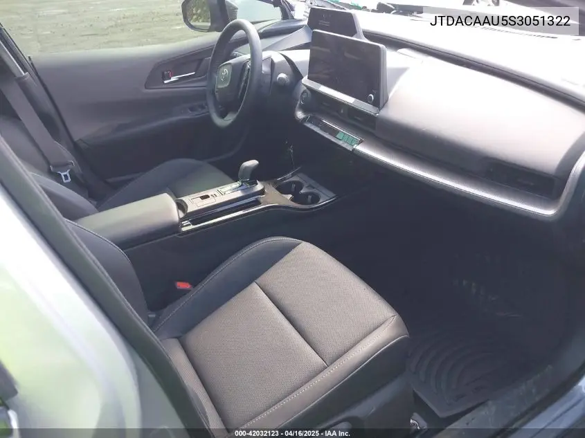 JTDACAAU5S3051322 2025 Toyota Prius Xle