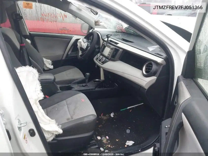 JTMZFREV7FJ051366 2015 Toyota Rav4 Le