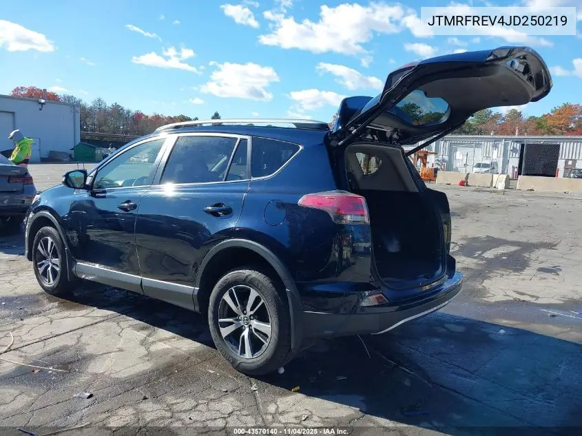 JTMRFREV4JD250219 2018 Toyota Rav4 Xle